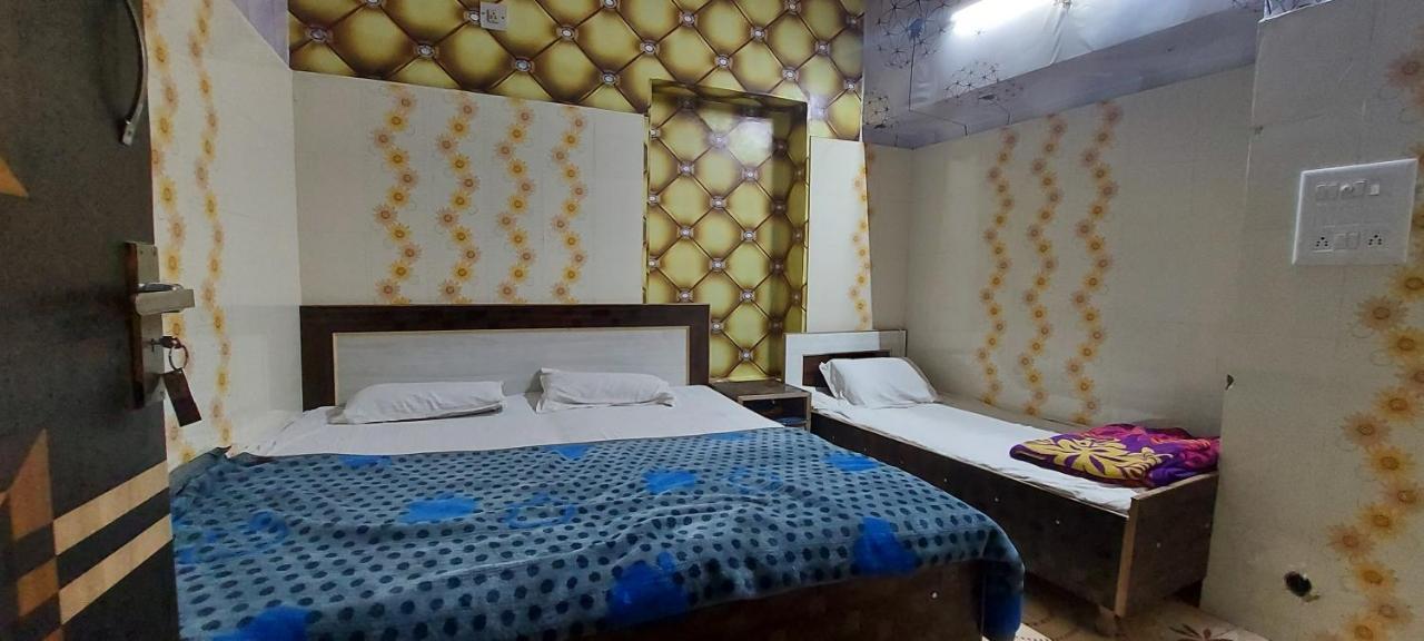אמריצר Mj Chawla Homestay Double Bed Attached Bathroom Room מראה חיצוני תמונה